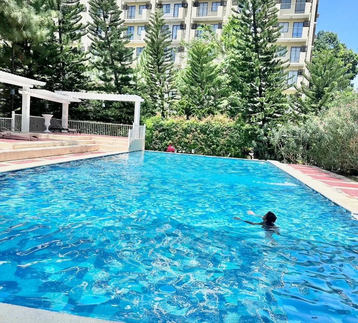 Апартаменты White Oasis At Camella Northpoint Davao