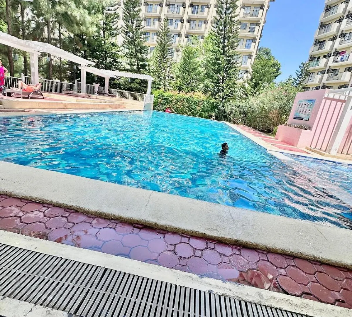 Апартаменты White Oasis At Camella Northpoint Davao